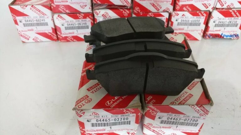 Toyota Brake Pad Kit 04465-02200