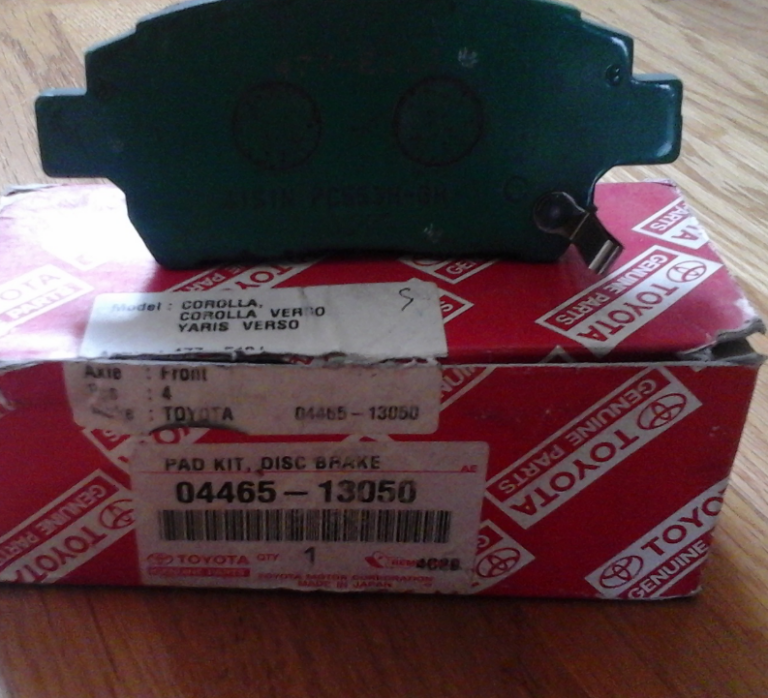 Toyota Brake Pad Kit 04465-13050